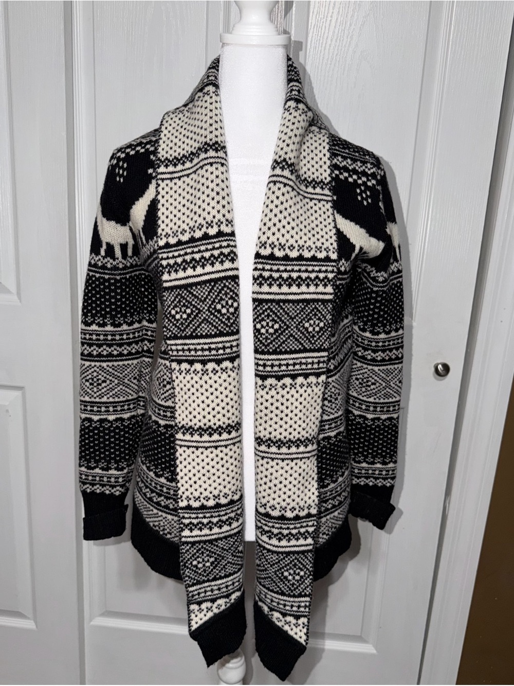 Vintage Cambridge Dry Goods Nordic Reindeer Fair Isle Lambswool Cardigan